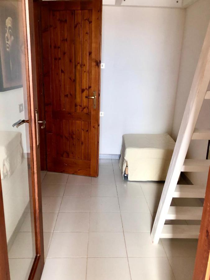 Apartamento Teodor House San Teodoro  Exterior foto